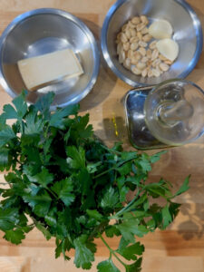 Ingredients to make Parsley Pesto